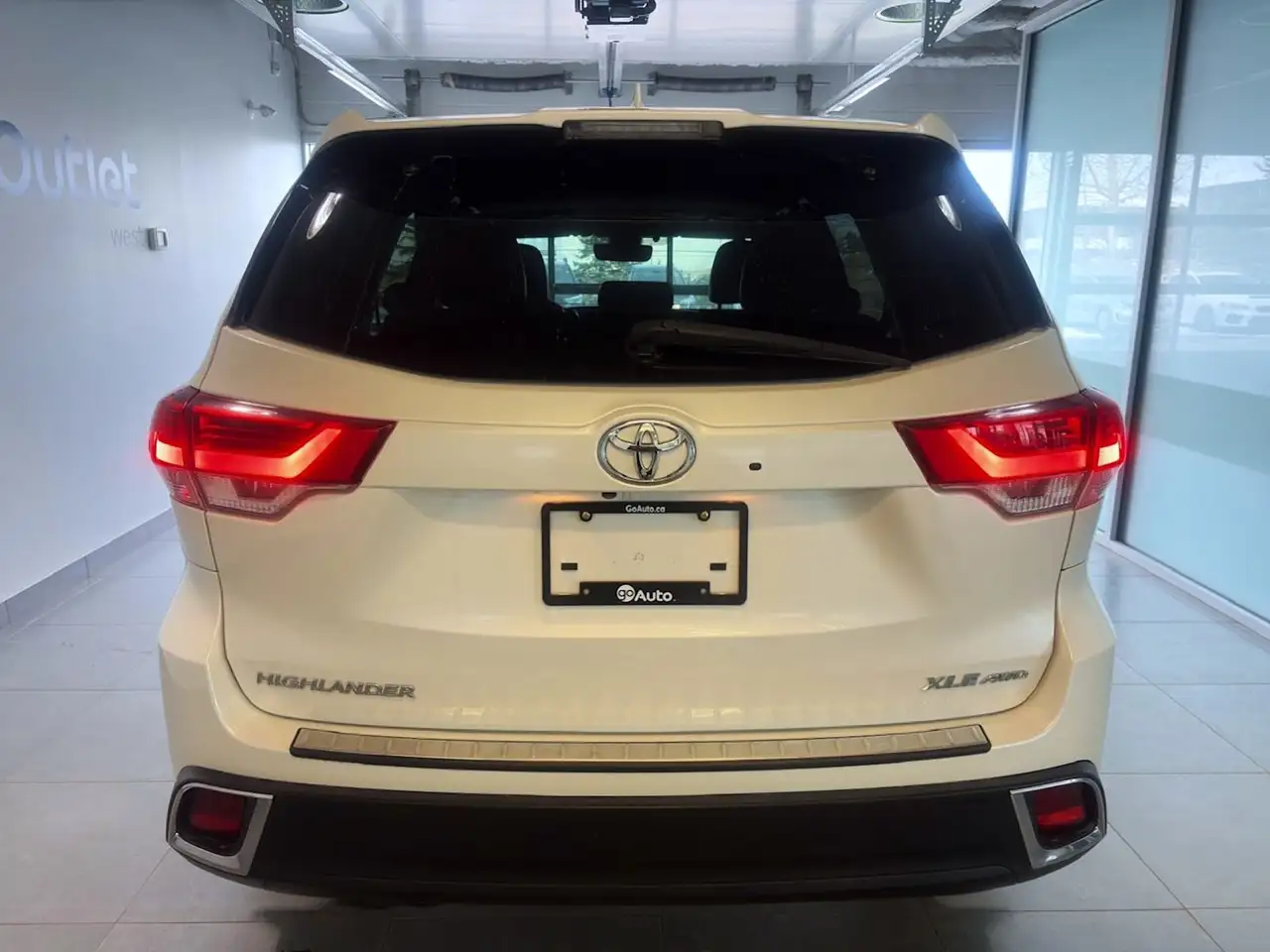 Toyota Highlander снимка Toyota Highlander