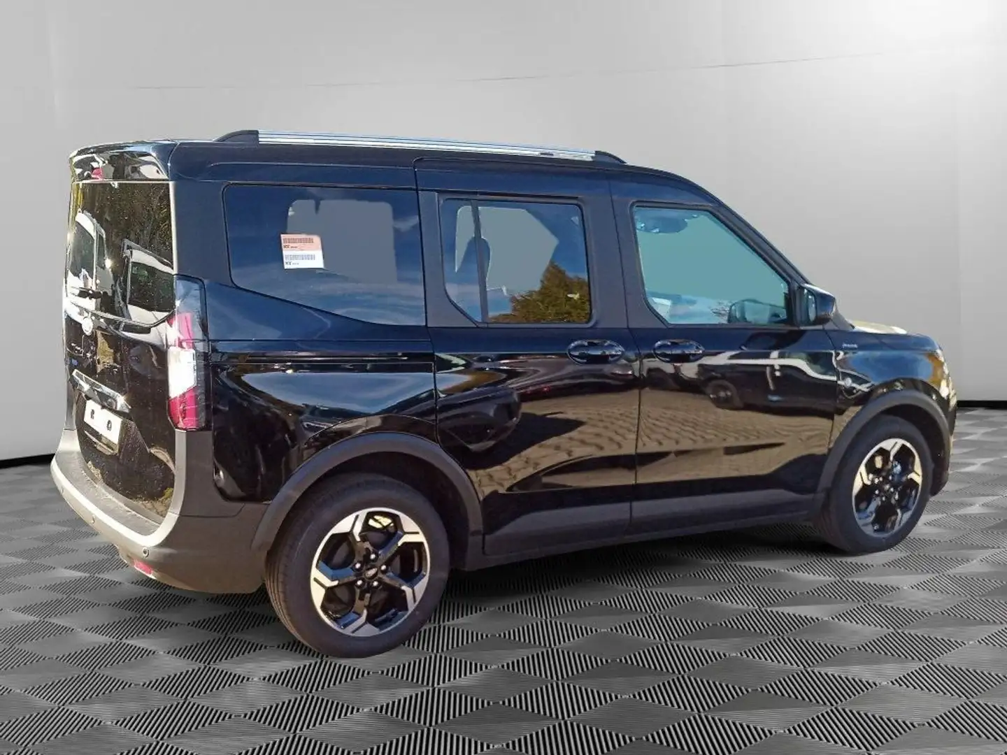 Ford Tourneo Courier 1.0 EcoBoost Active Automatik + - 2