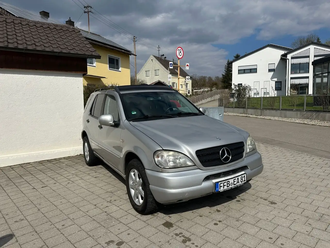 Mercedes-Benz ML 430