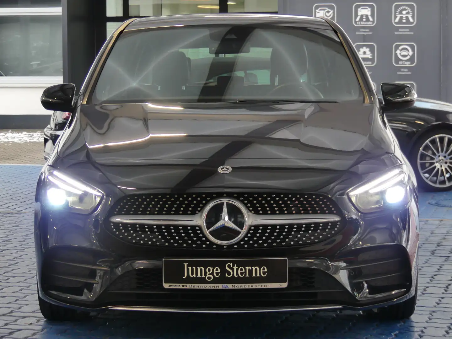 Mercedes-Benz B 200 B 200 AMG +LED+Distronic+R-Kamera+Ambiente+SHZ++ Schwarz - 2