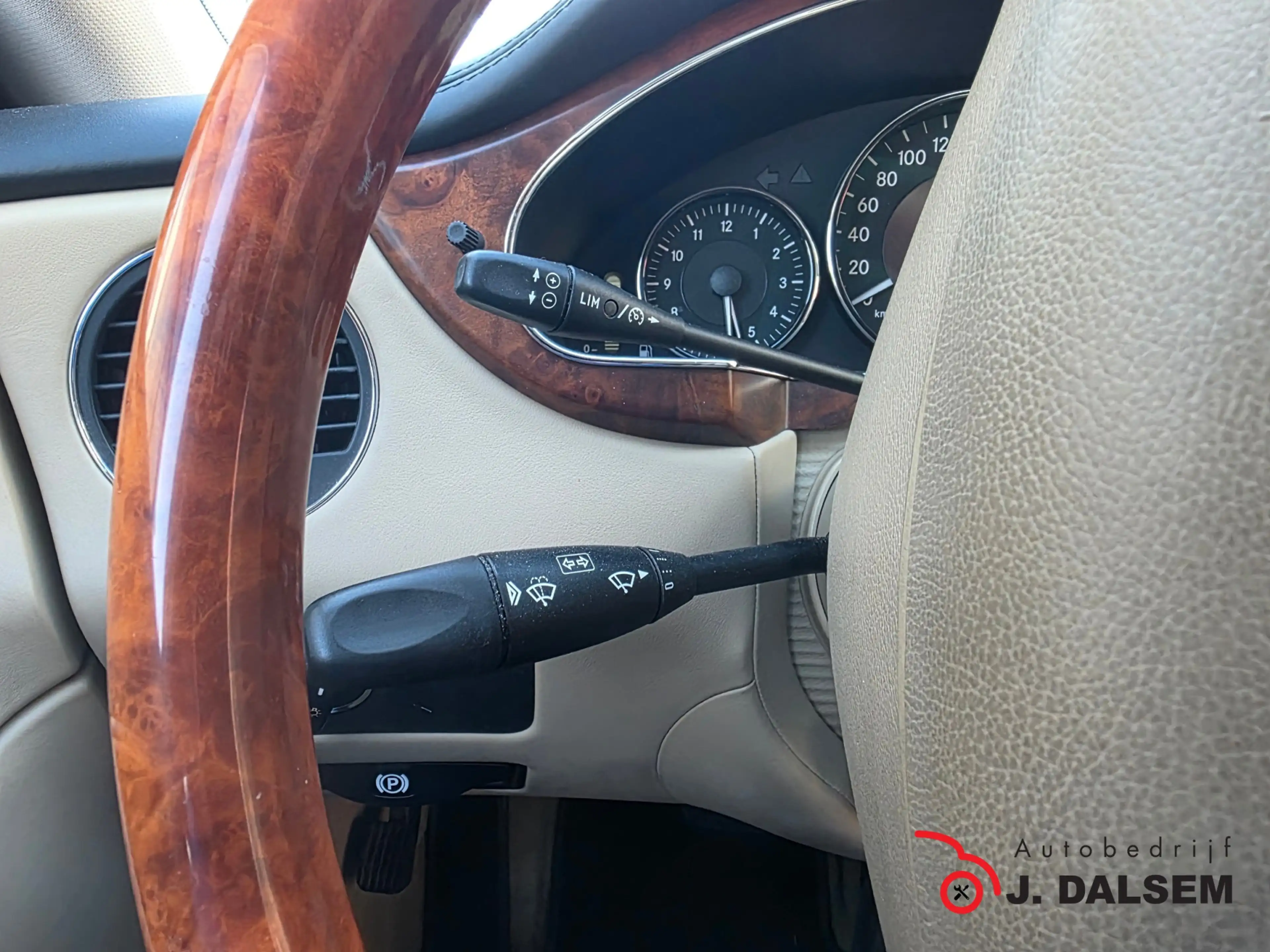 Mercedes-Benz CLS 350 CGI Prestige — photo 15