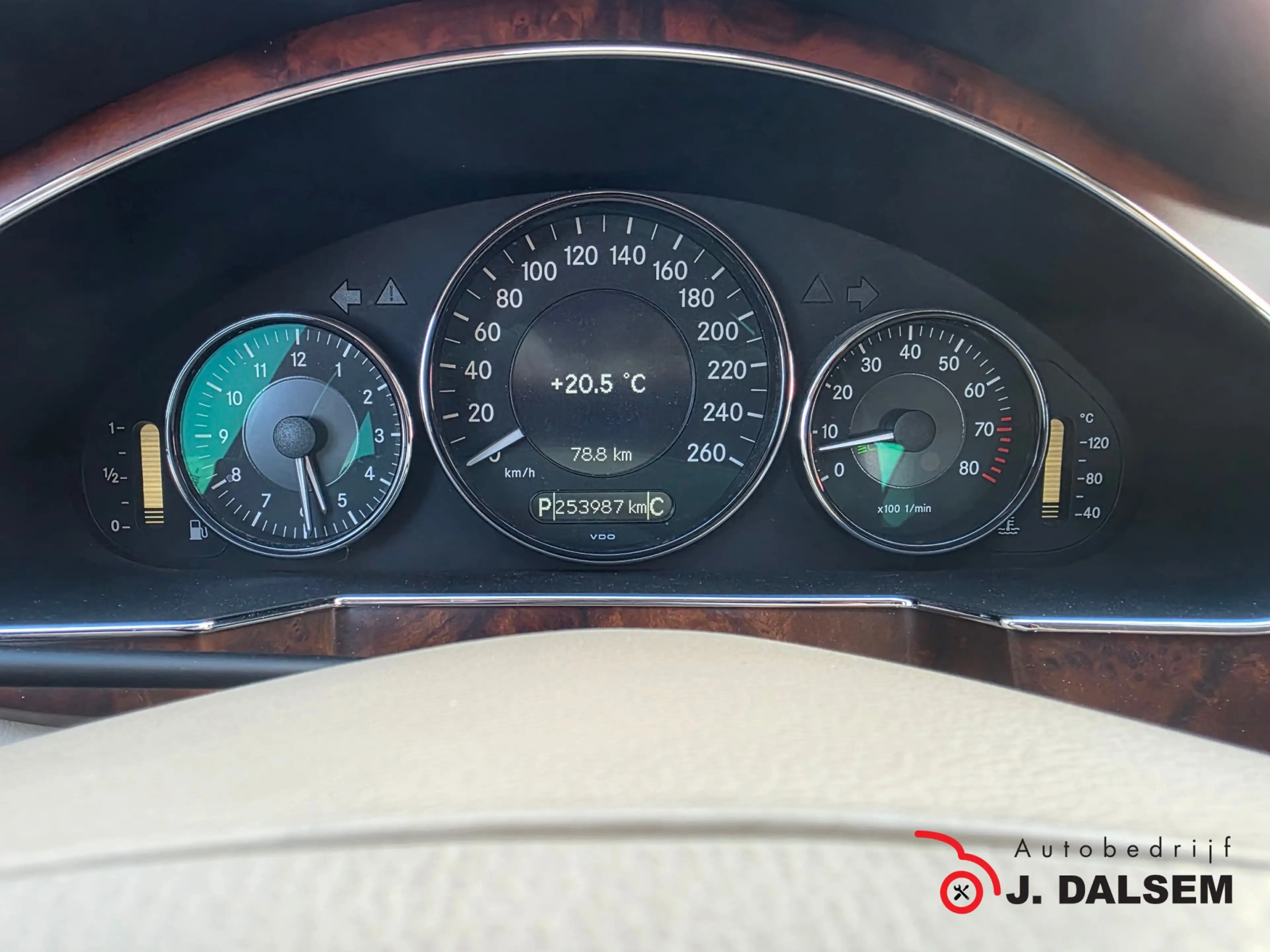 Mercedes-Benz CLS 350 CGI Prestige — photo 16
