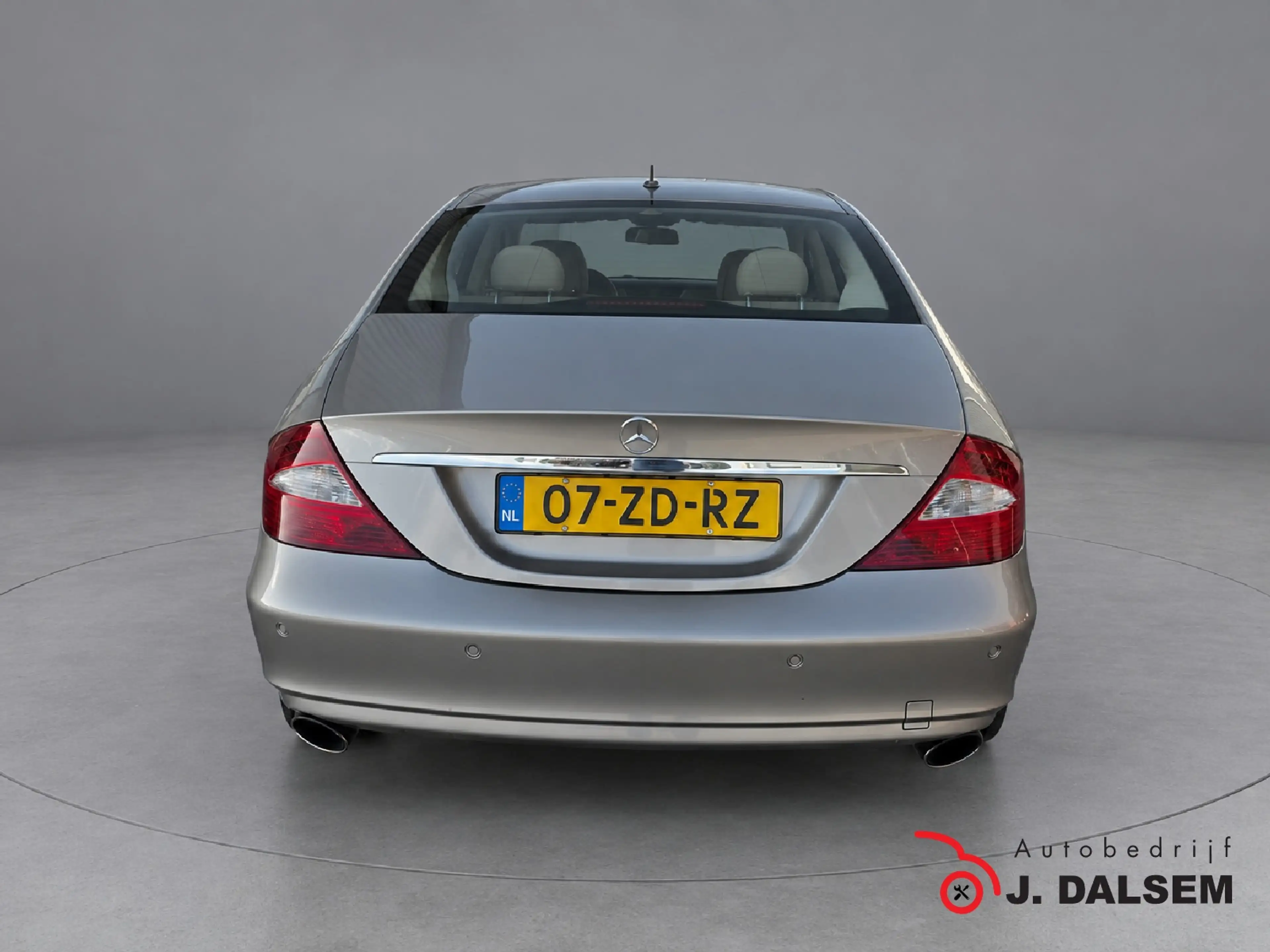 Mercedes-Benz CLS 350 CGI Prestige — photo 6