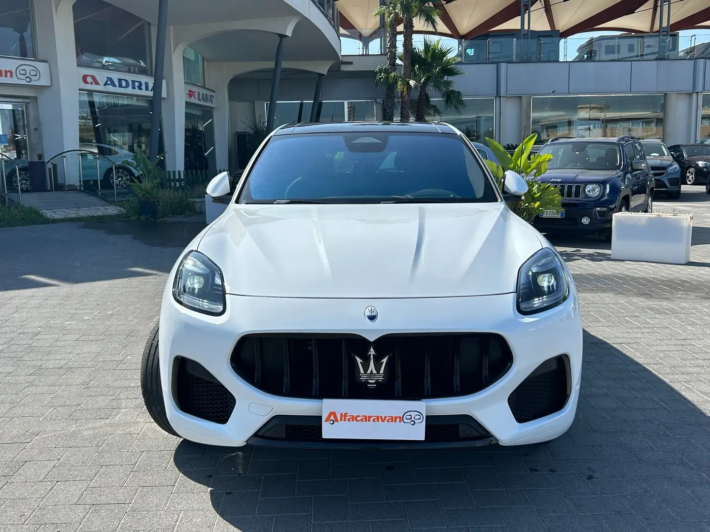 Maserati Grecale 2.0 mhev Modena 330cv auto Bianco - 2
