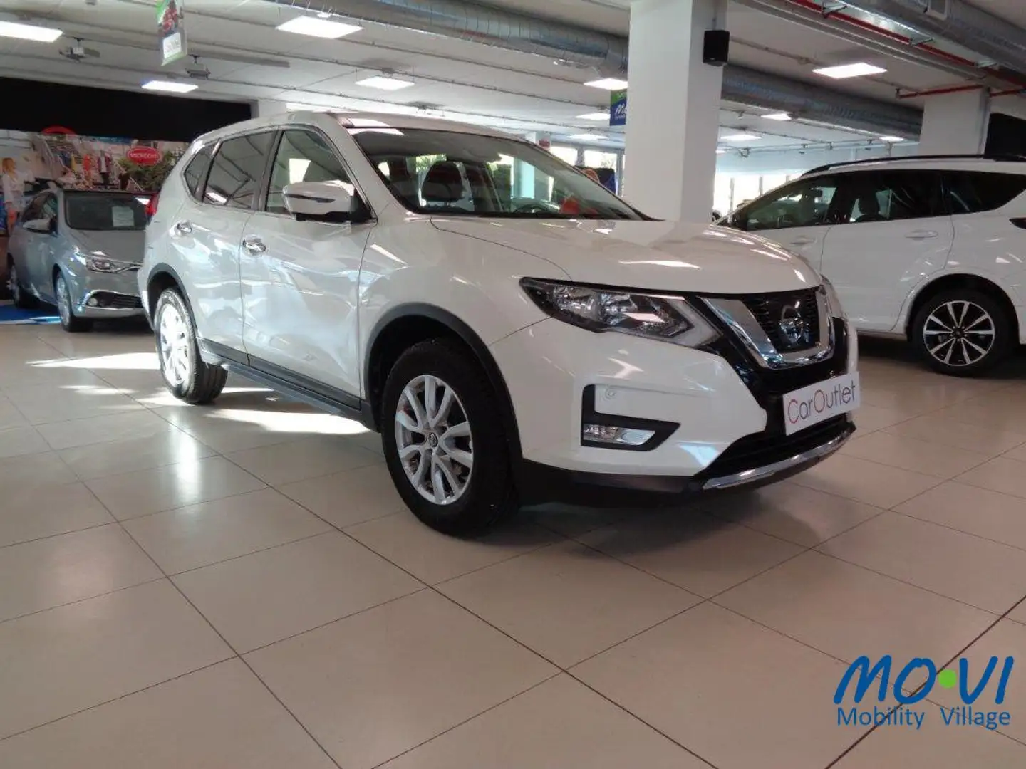 Nissan X-Trail 1.6 dCi 2WD Business automatica Bianco - 2