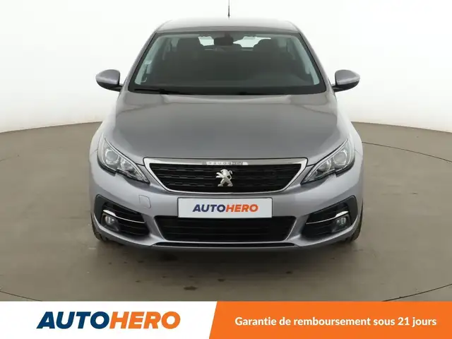 Peugeot 308 view 9