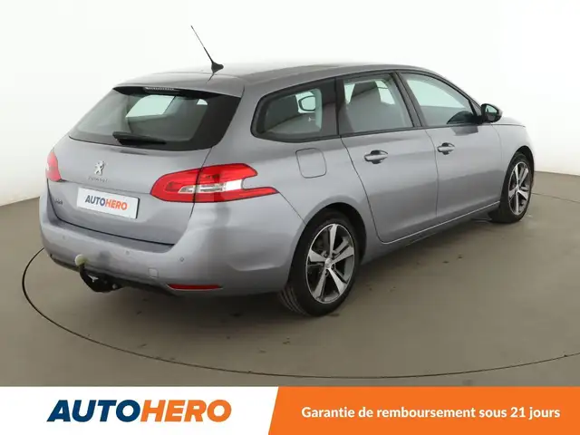 Peugeot 308 view 6