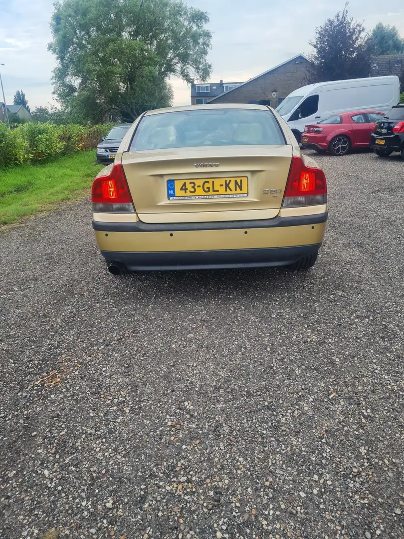Volvo S60 2.3 T-5 Złoty - 2