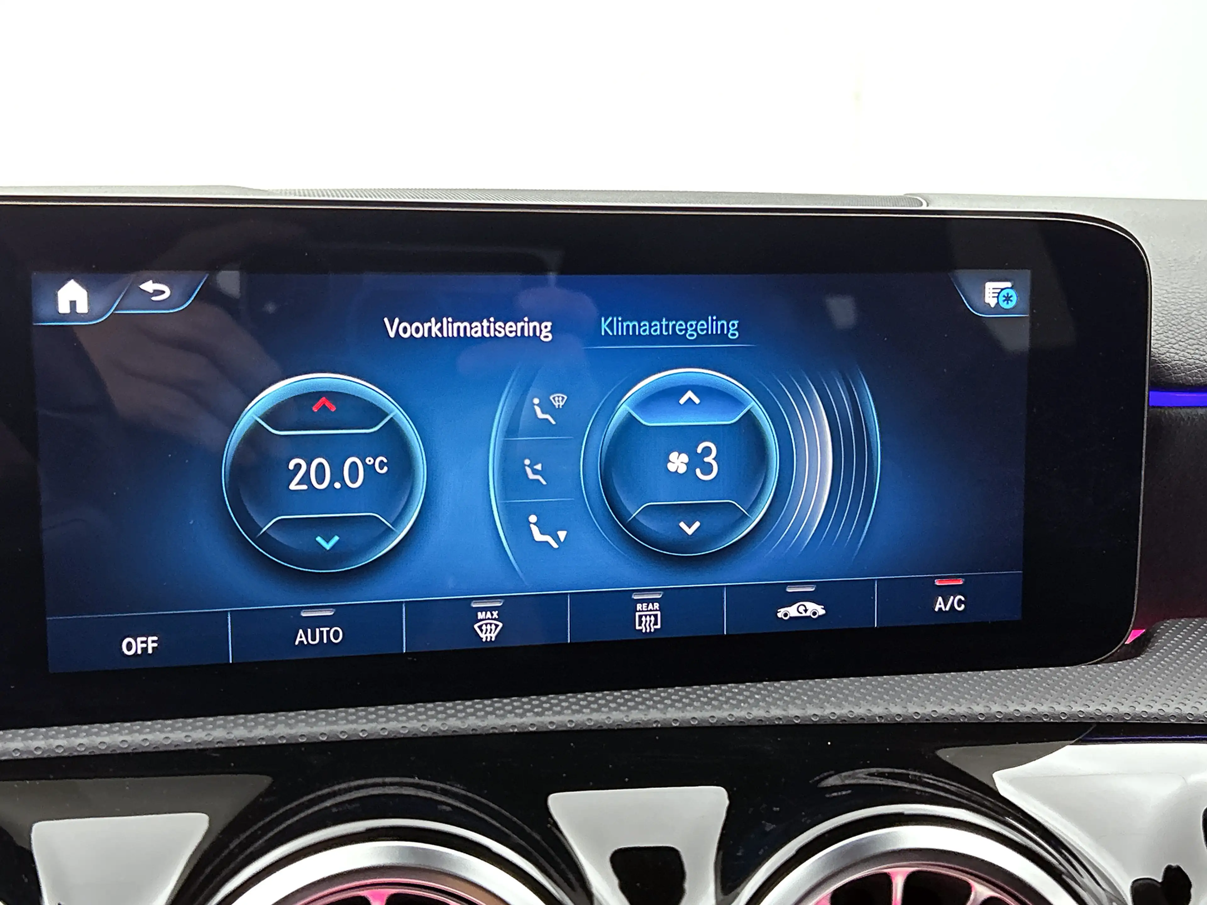 Mercedes-Benz A 250 e Sfeerverlichting | Stoelverwarming | Memory Pakk — photo 10