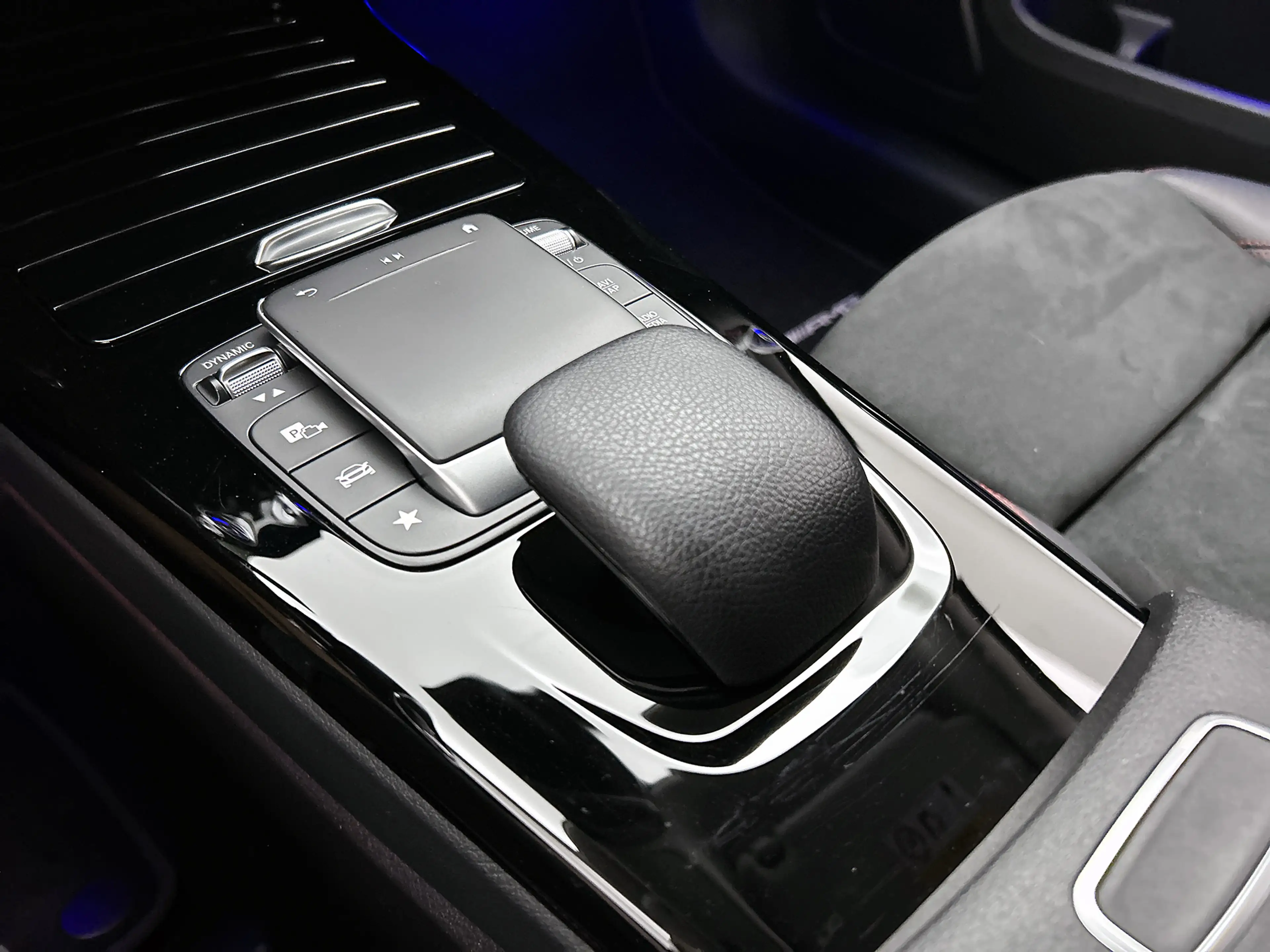 Mercedes-Benz A 250 e Sfeerverlichting | Stoelverwarming | Memory Pakk — photo 11
