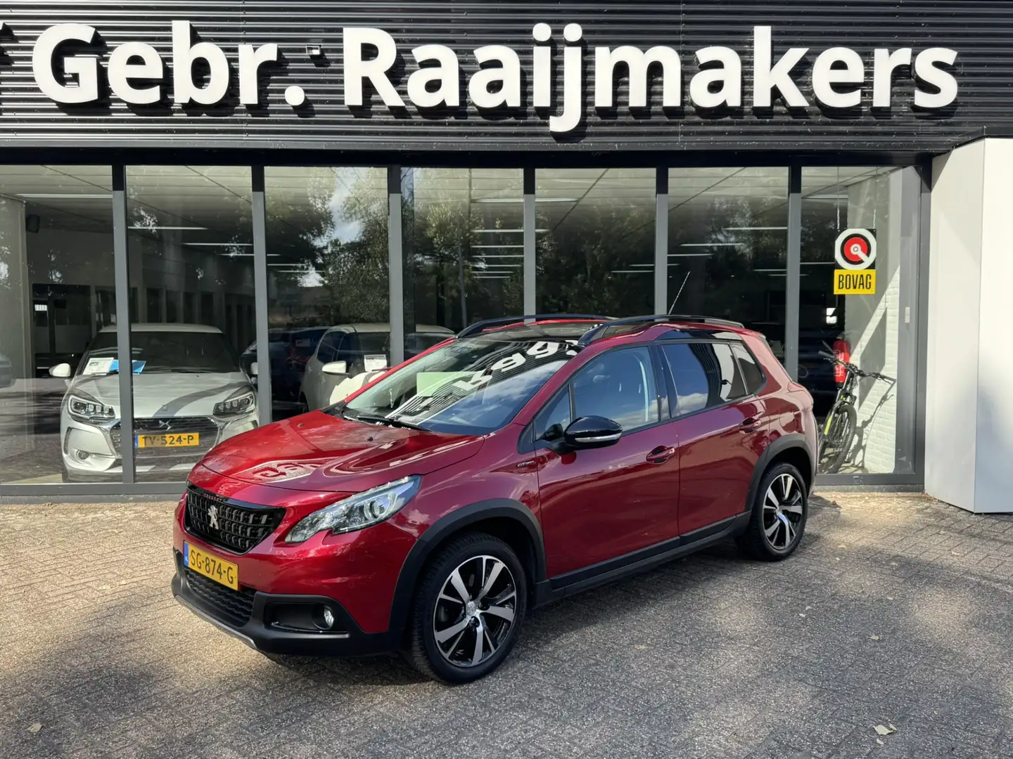 Peugeot 2008 1.2 PureTech GT-line*Panoramadak*Navigatie* Rood - 1