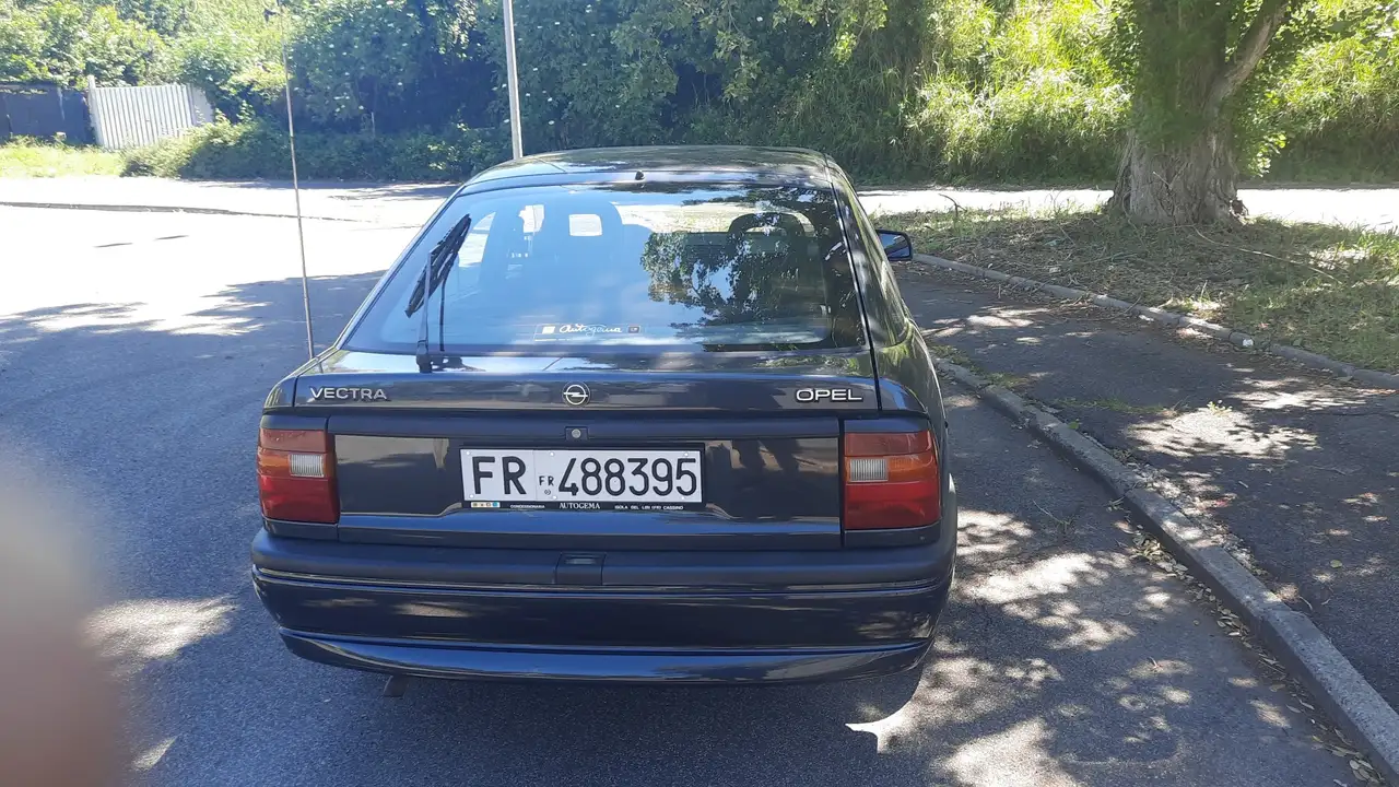 Opel Vectra 5p 1.6i Diamond cat. FL, foto 3