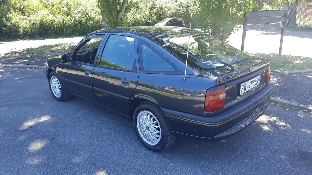 Opel Vectra 5p 1.6i Diamond cat. FL, foto 5