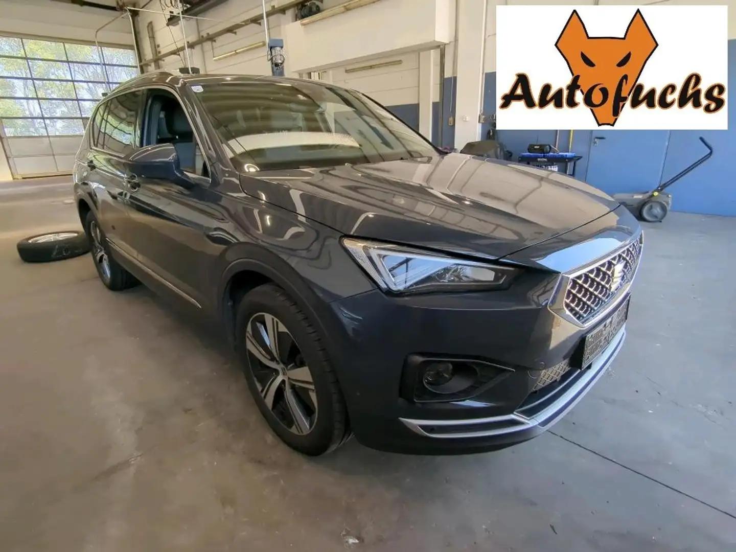 SEAT Tarraco 2,0TDI Xcellence DSG * ACC, AHK, Panorama, Kamera Grau - 1