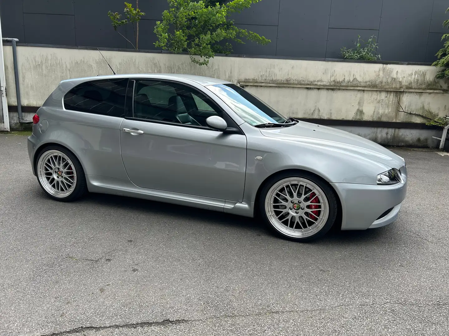 Alfa Romeo 147 147 3.2 V6 24V GTA srebrna - 2