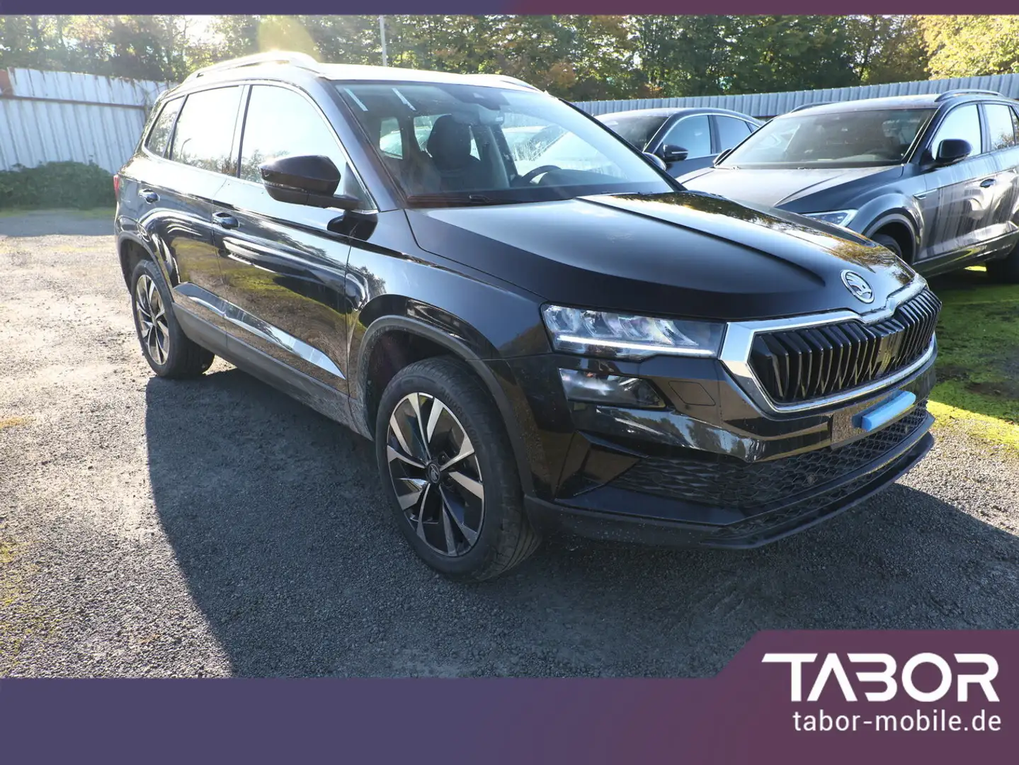 Skoda Karoq TSI 150 DSG Pano AHK NavC SideA UVP-33%* Schwarz - 2