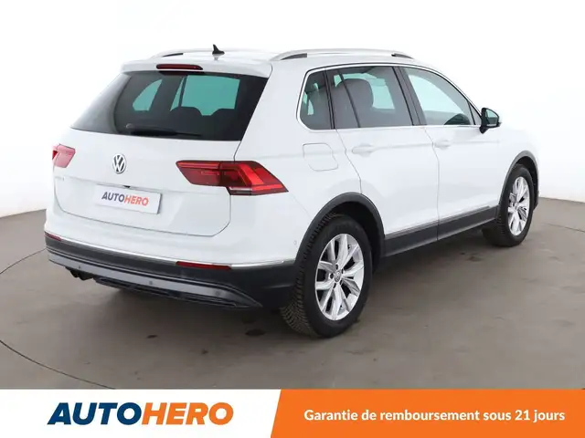 Volkswagen Tiguan view 6
