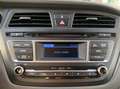 Hyundai i20 1.1 CRDi Blackline / Clim Auto / Cruise / PDC Weiß - thumbnail 23