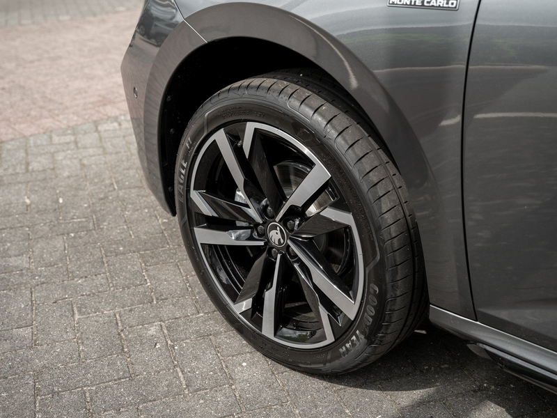 Skoda Kamiq Monte Carlo 1.5 TSI DSG Pano AHK Navi ACC — photo 6
