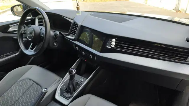 Audi A1 view 10