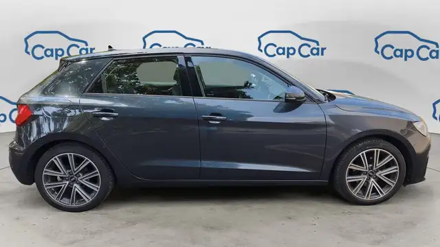Audi A1 view 4