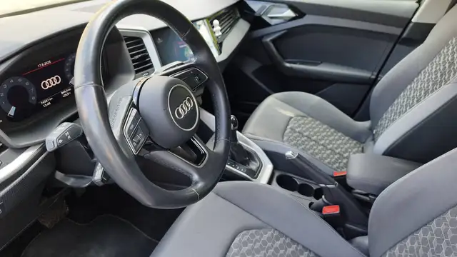 Audi A1 view 8