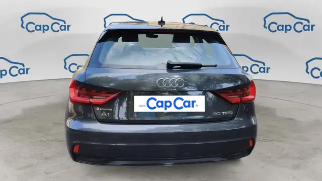 Audi A1 view 3