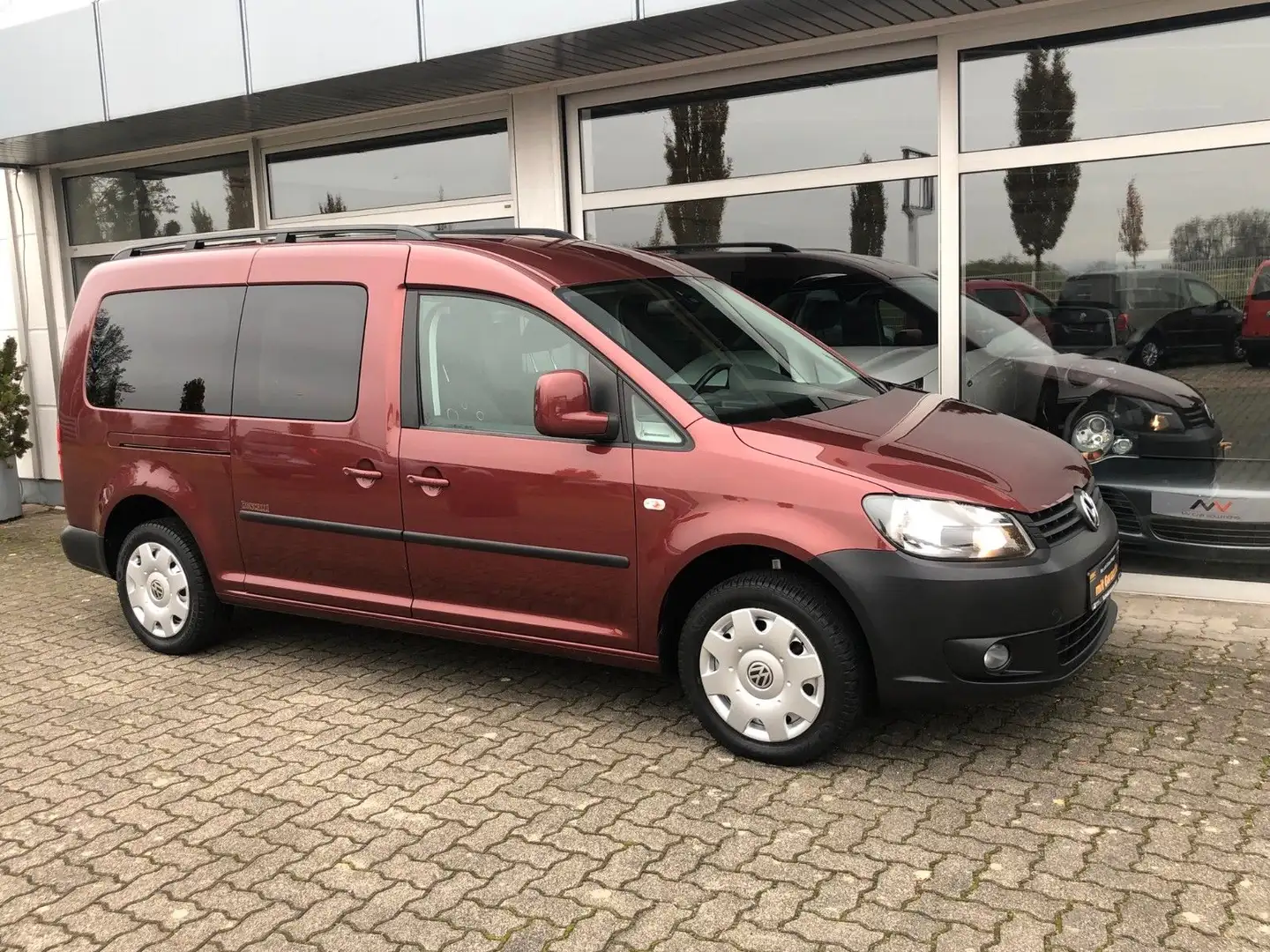 Volkswagen Caddy Maxi 1.2 TSI Roncalli 7-Si org 31 tKM Rouge - 2