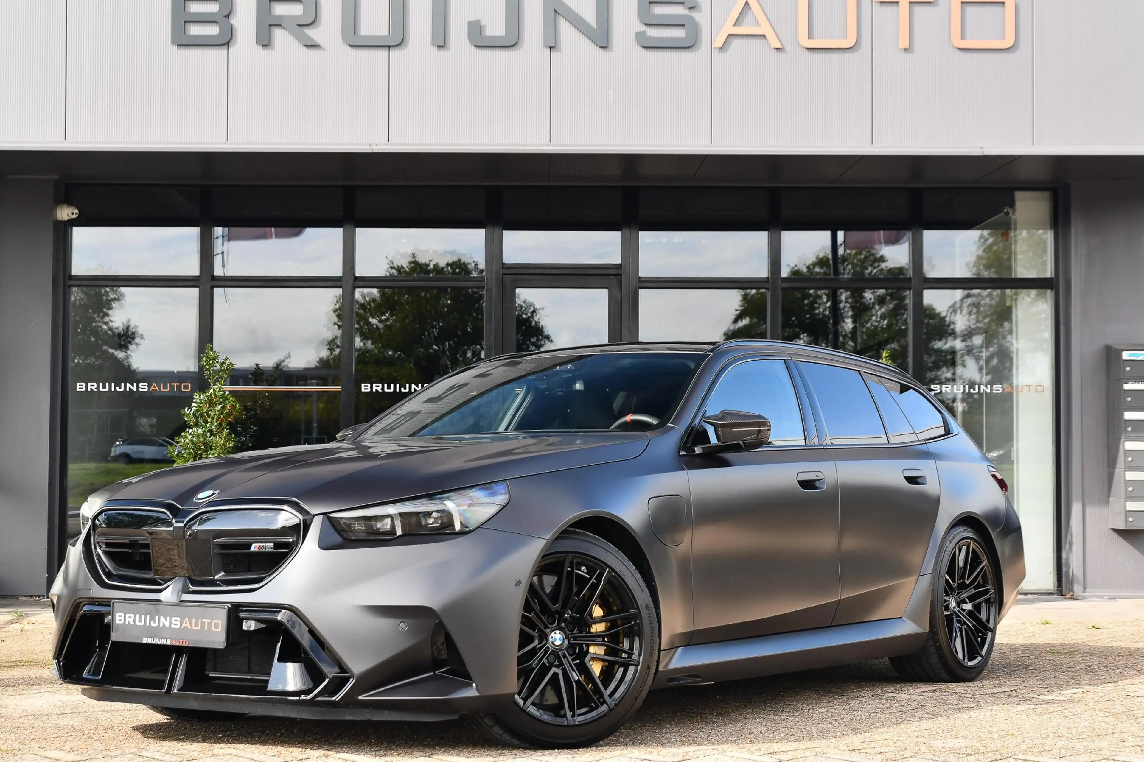 BMW M5 5-serie Touring Frozen Black mat|Trekhaak|BTW|M Dr