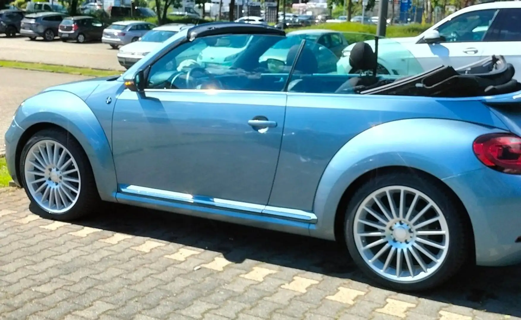 Volkswagen Beetle BEETLE CABRIO 1.4TSI "SOUND" NEUE 19-Z. ALU+ALLW. Blau - 2