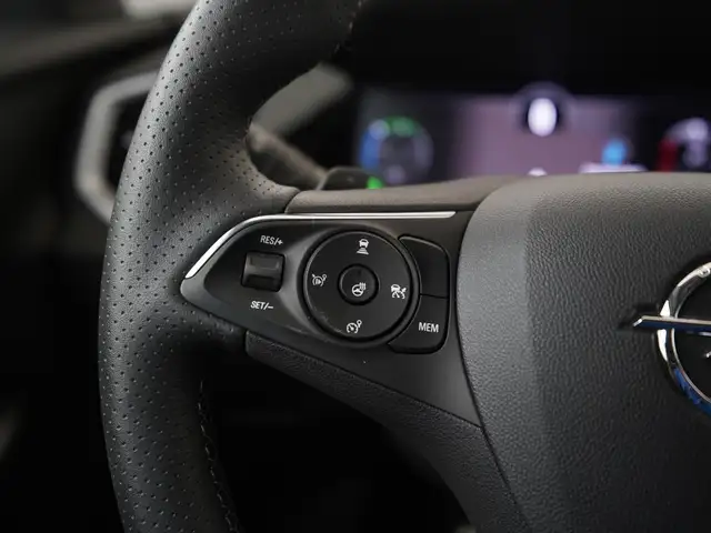 Opel Grandland view 8