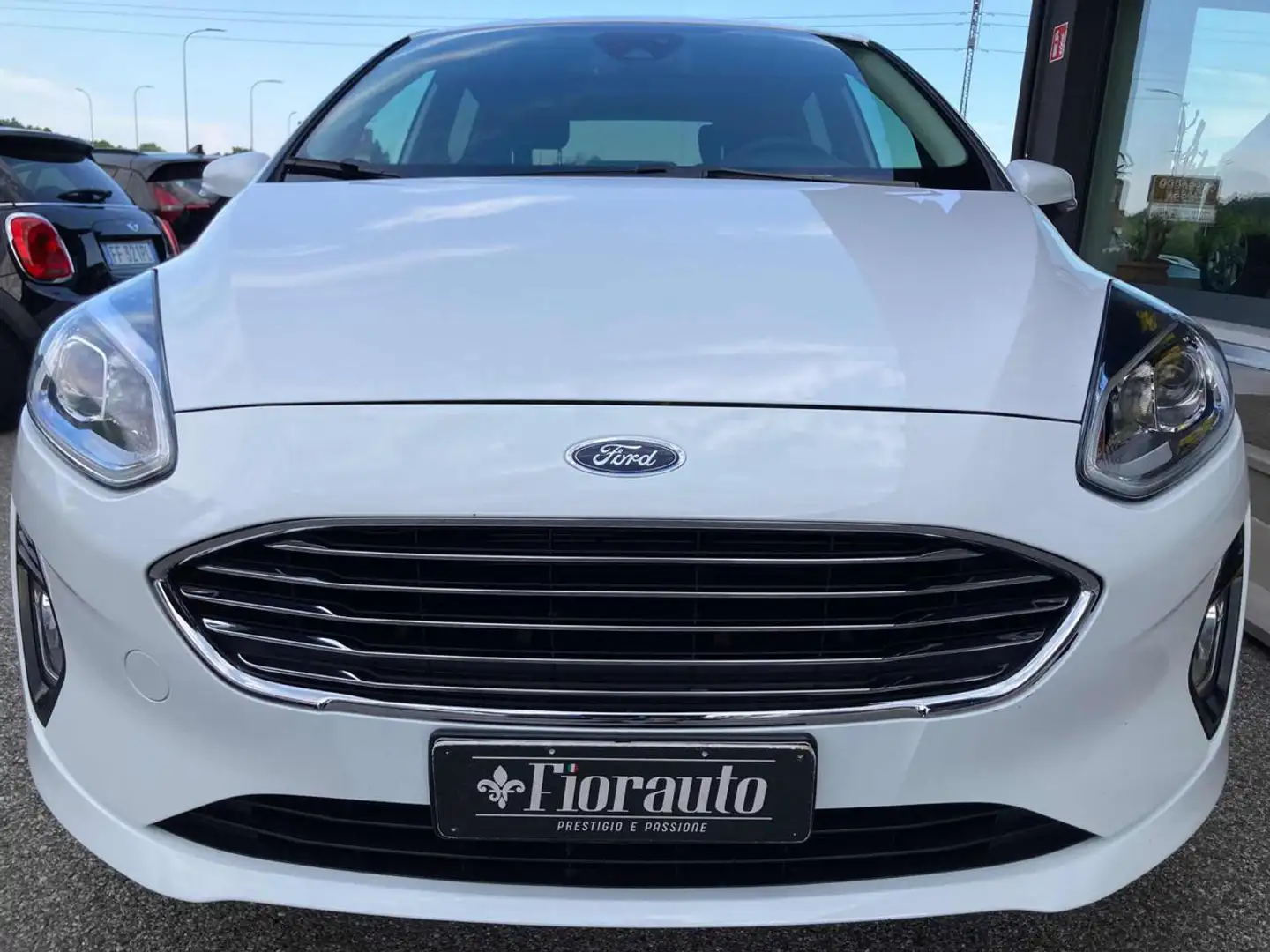Ford Fiesta 1.1 75 CV 5 porte Titanium Bianco - 1
