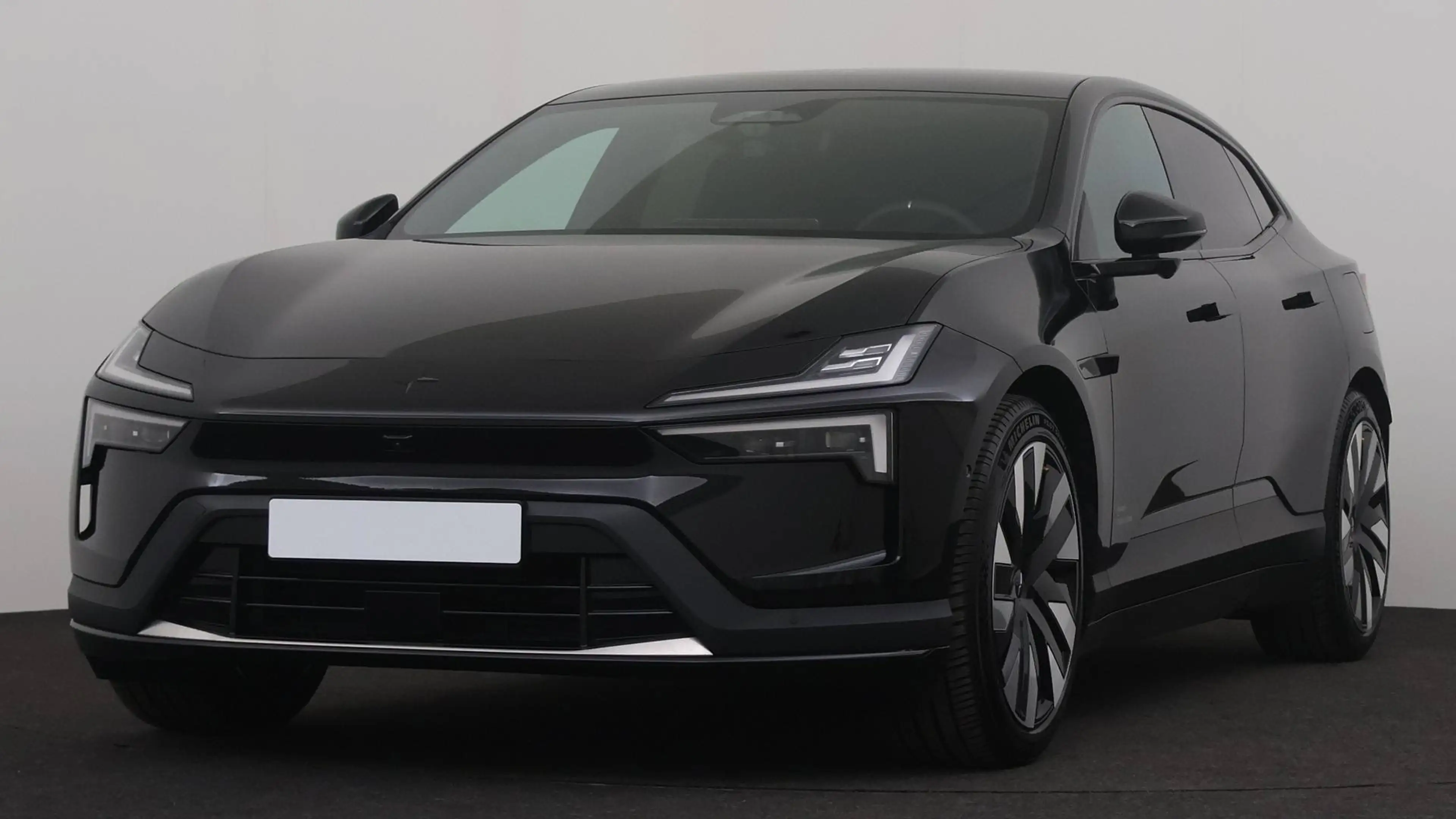 Polestar 4 100 kWh Long Range Single Motor MY26 Prime/Pro
