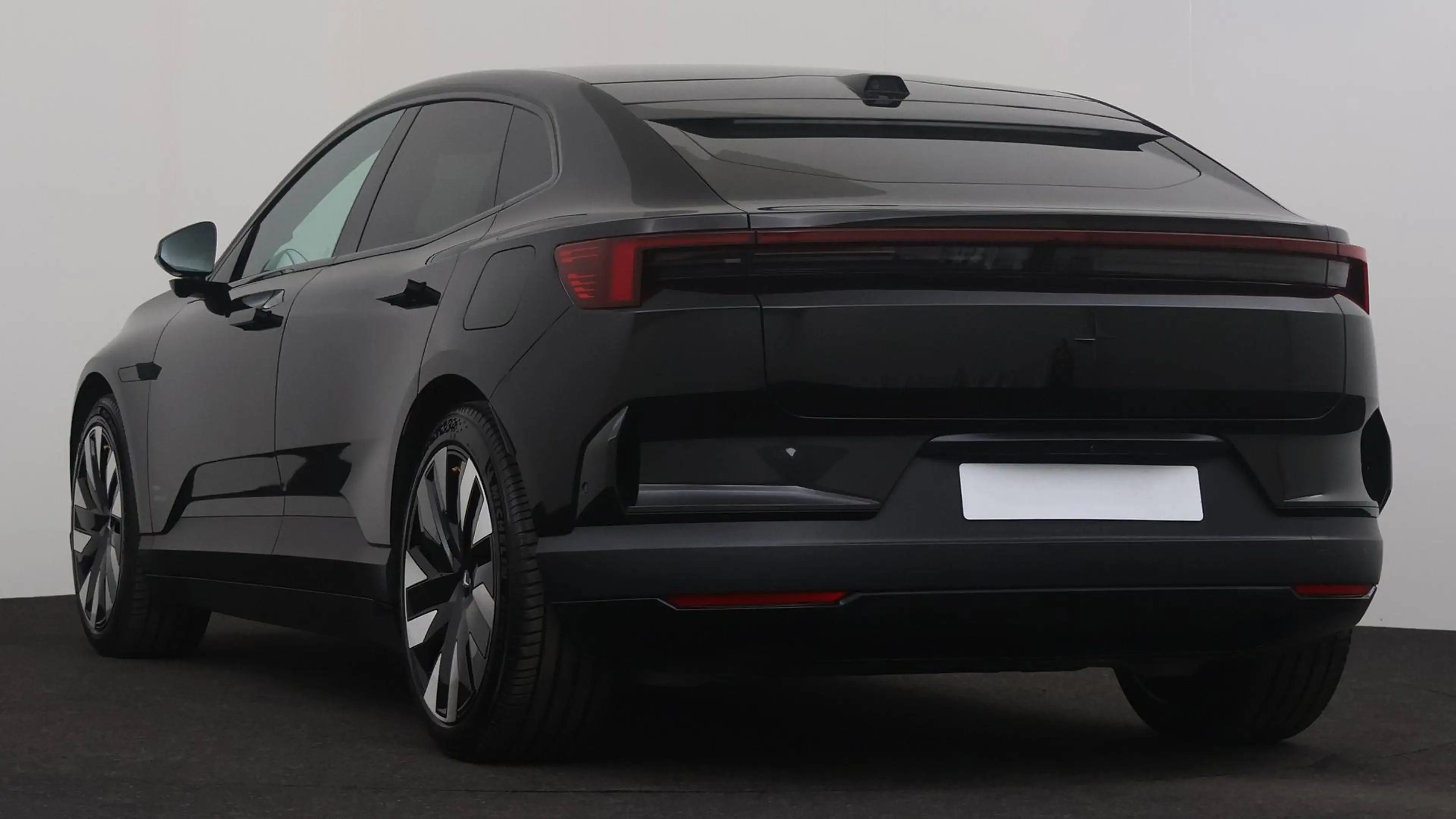 Polestar 4 100 kWh Long Range Single Motor MY26 Prime/Pro — photo 3