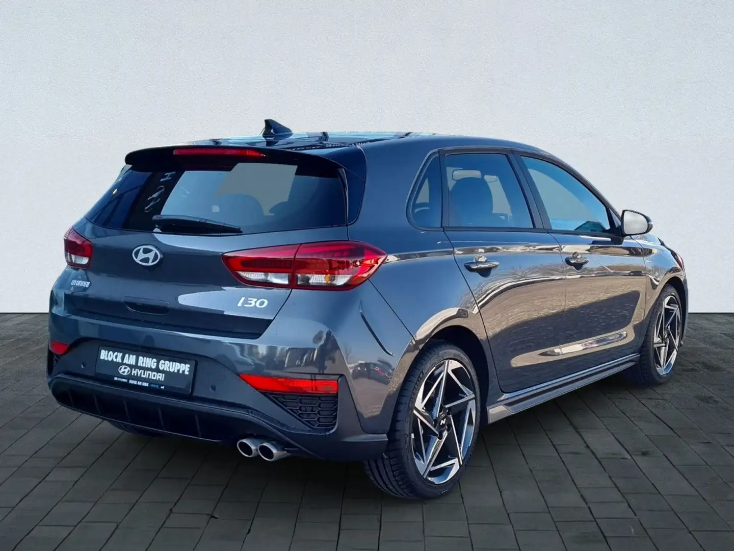 Hyundai i30 FL (MY25) 1.5 T-GDI (140PS) 48V 7-DCT Navi LED Grau - 2