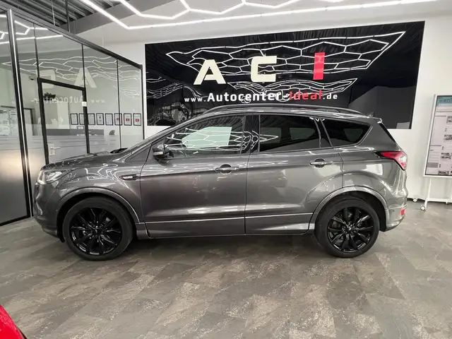 Ford Kuga view 4