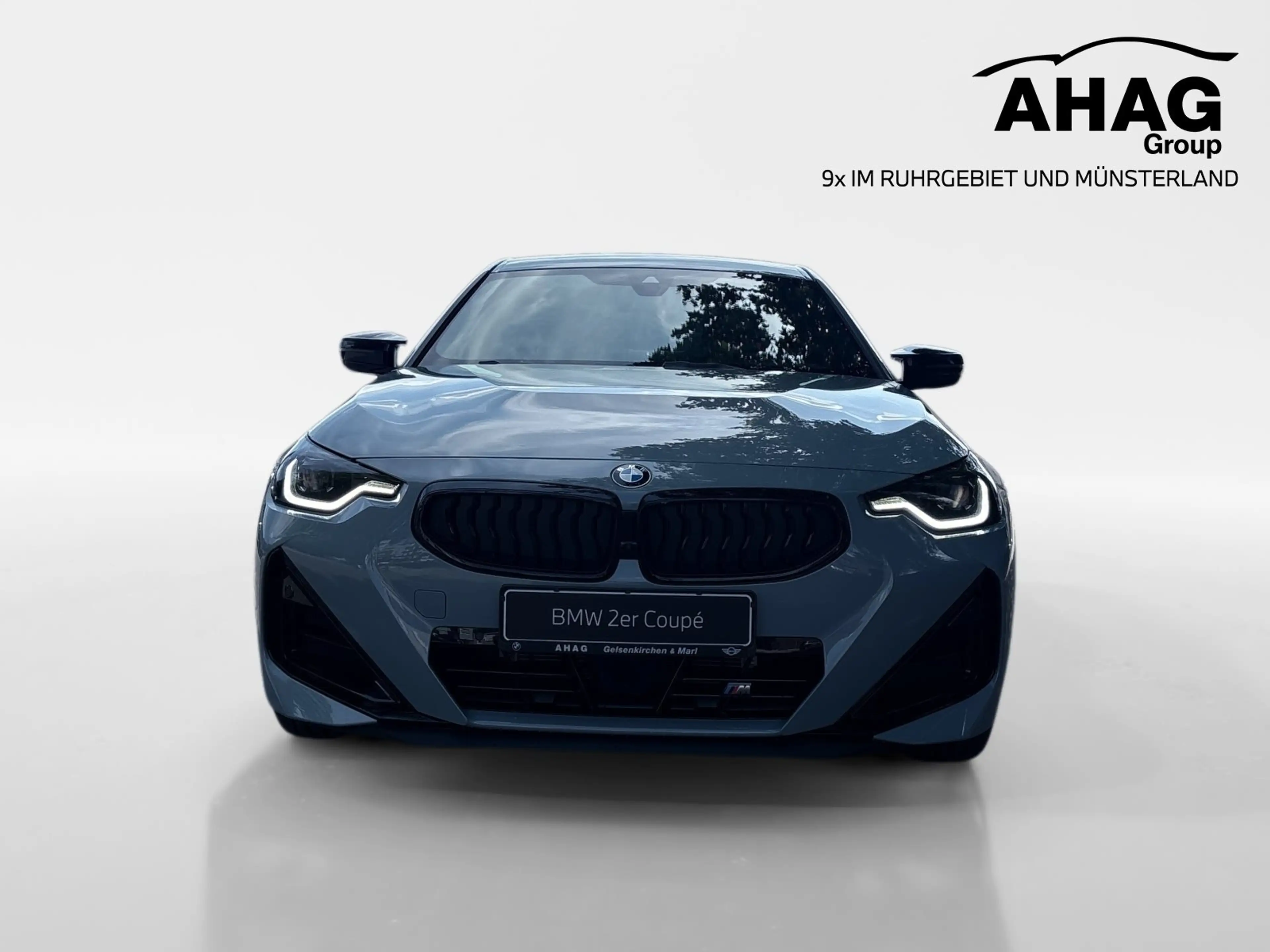 BMW 240 M240i xDrive Coupé — photo 2