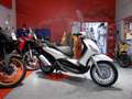 Piaggio Beverly 300 ie Wit - thumbnail 9