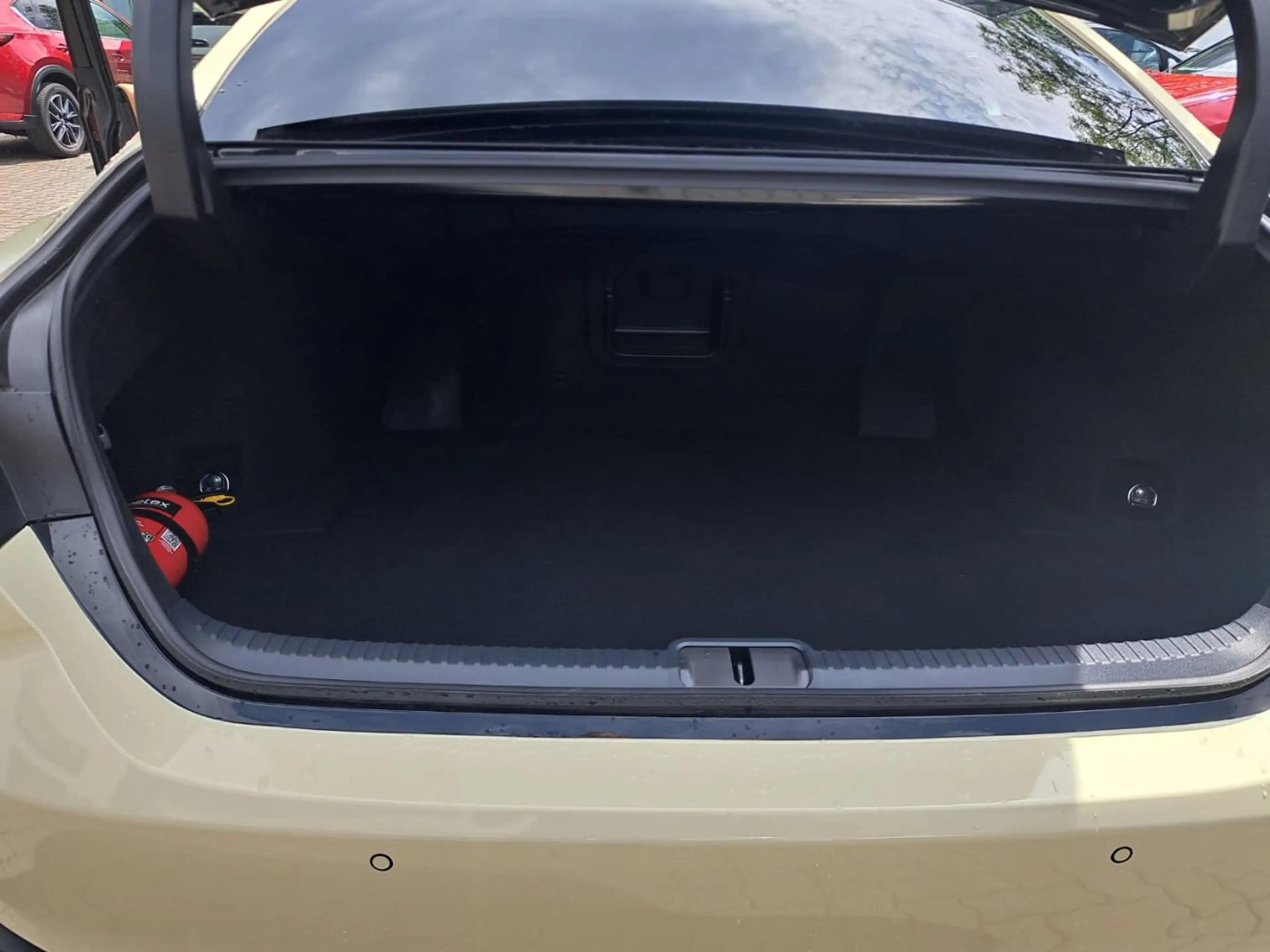Lexus ES 300 h Luxury TAXI Paket + Folierung — photo 9