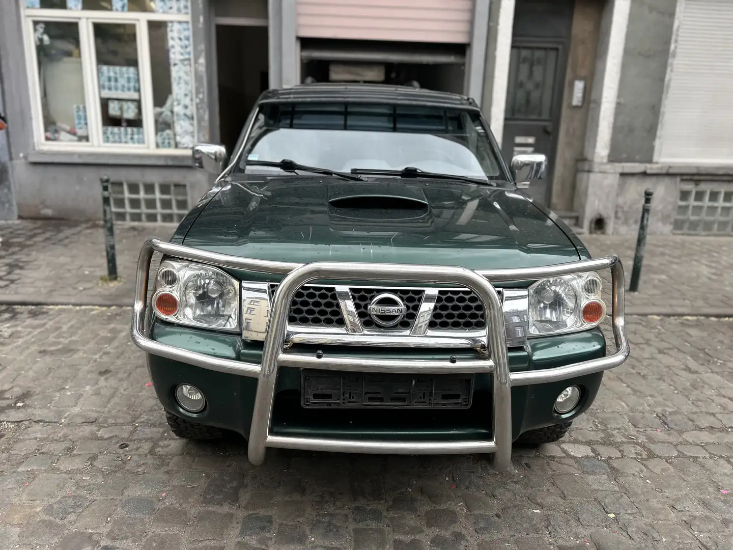 Nissan Navara Bon etat demare roule parfaitement bien - 1