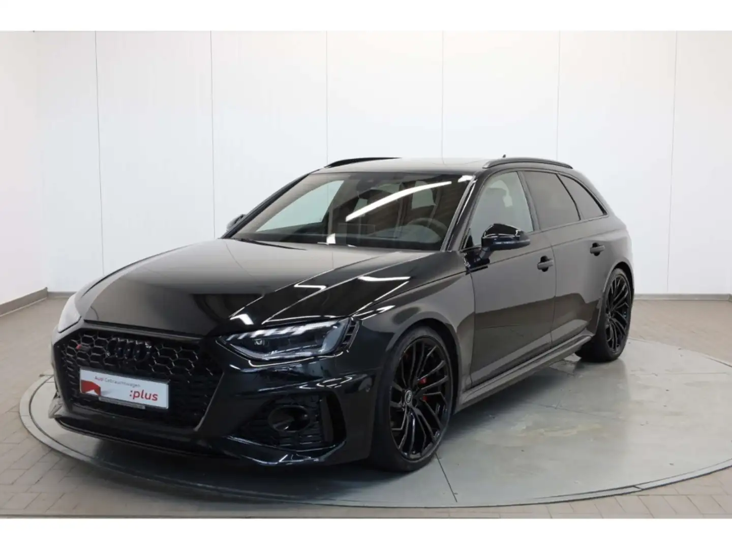 Audi RS4 Avant TFSI quattro Чорний - 2