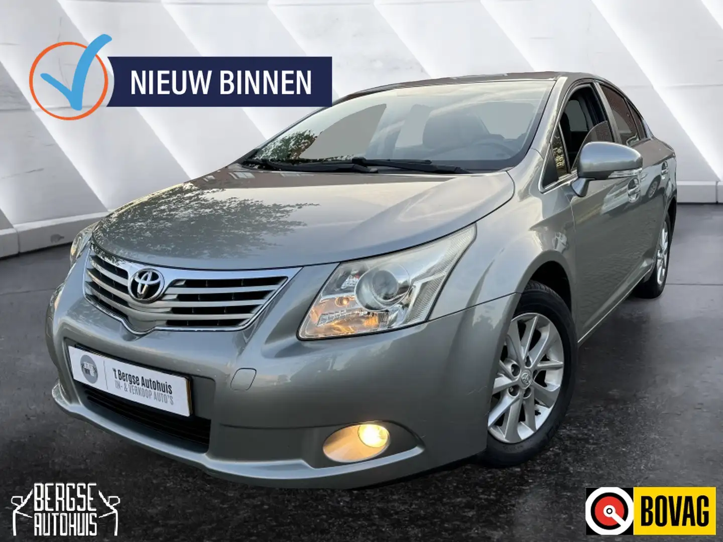 Toyota Avensis 1.6 VVTi Comfort Ecc Nap Grey - 1