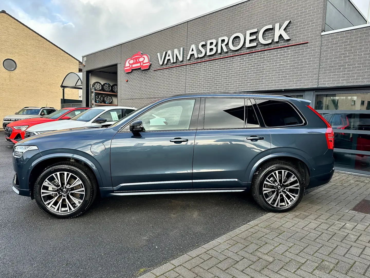 Volvo XC90 XC90 T8 AWD Plug-in Hybrid Plus Dark FULL OPTION ! Blauw - 2