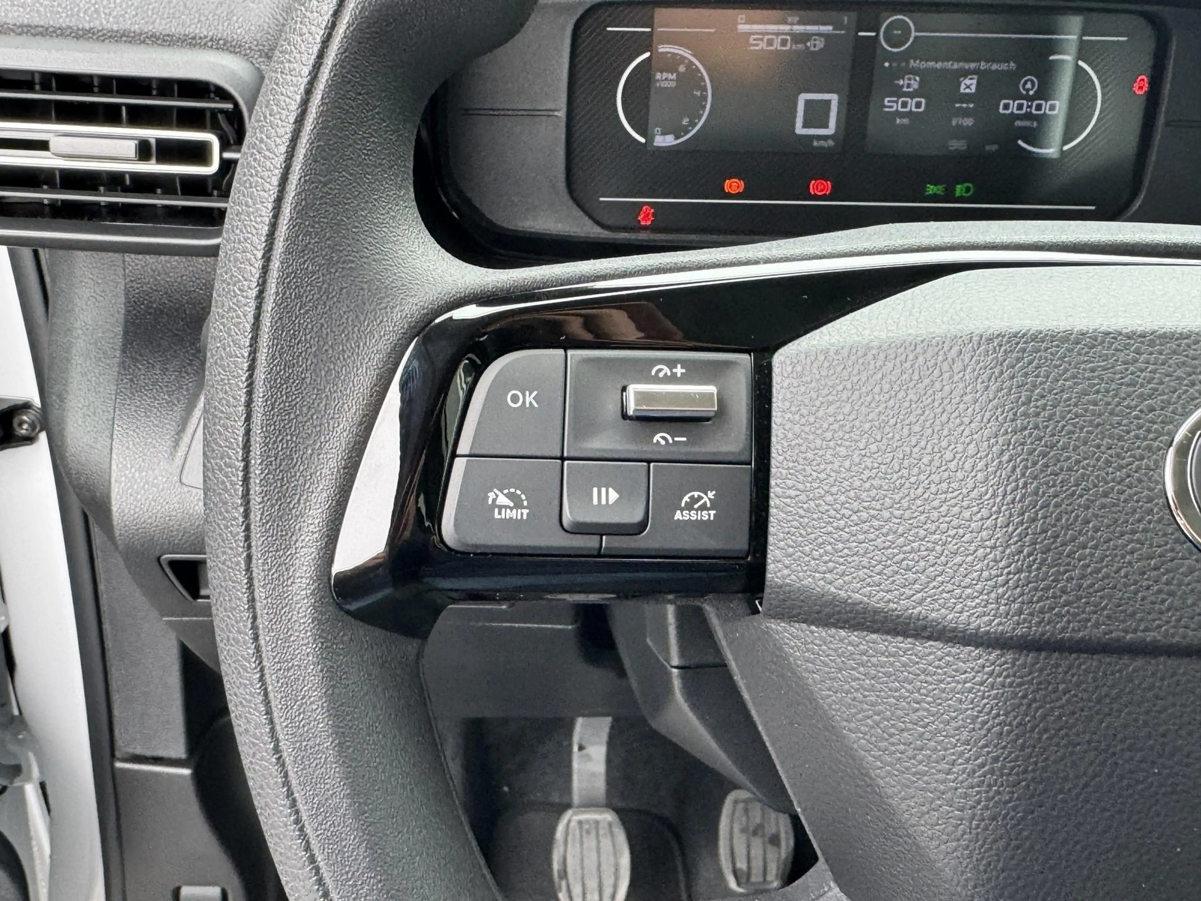 Toyota Proace City Verso 1,5 D-4D L2 Business 7 Sitzer Klima Einpa... — photo 12