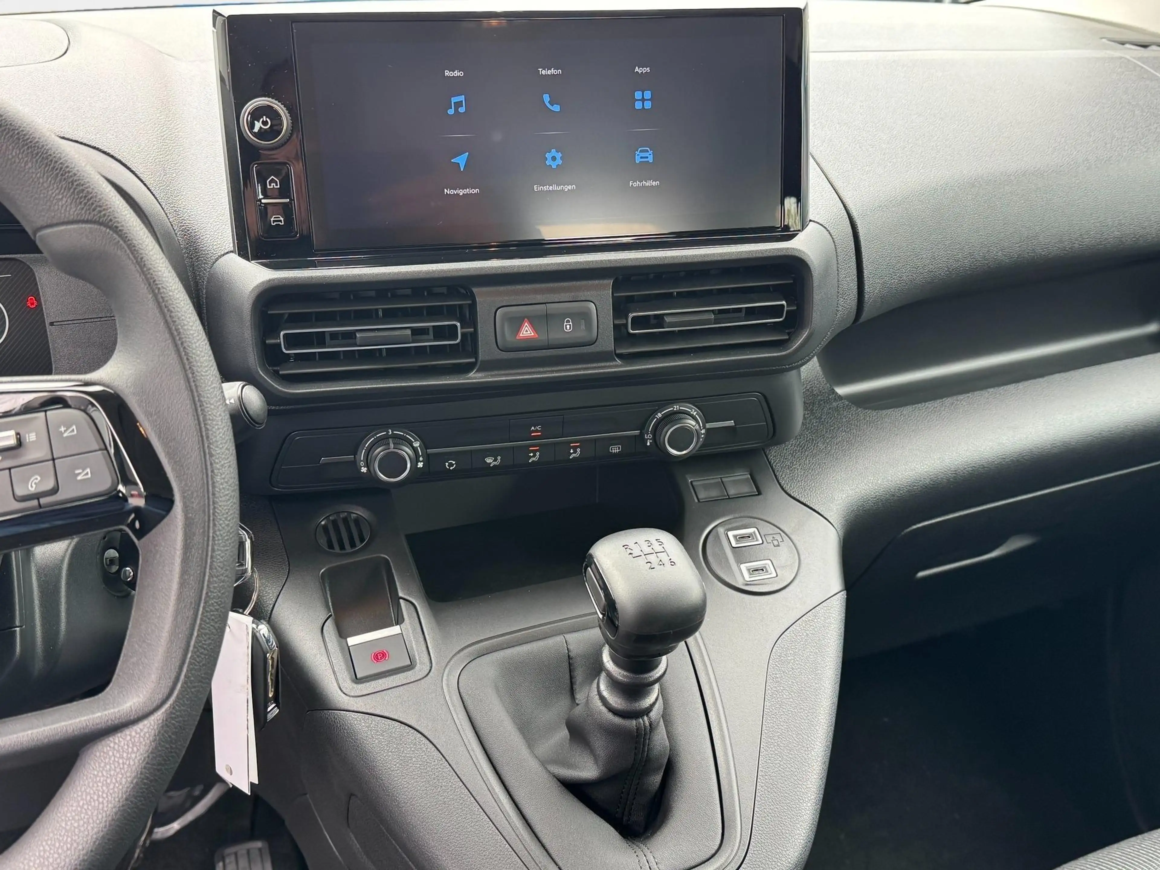 Toyota Proace City Verso 1,5 D-4D L2 Business 7 Sitzer Klima Einpa... — photo 14
