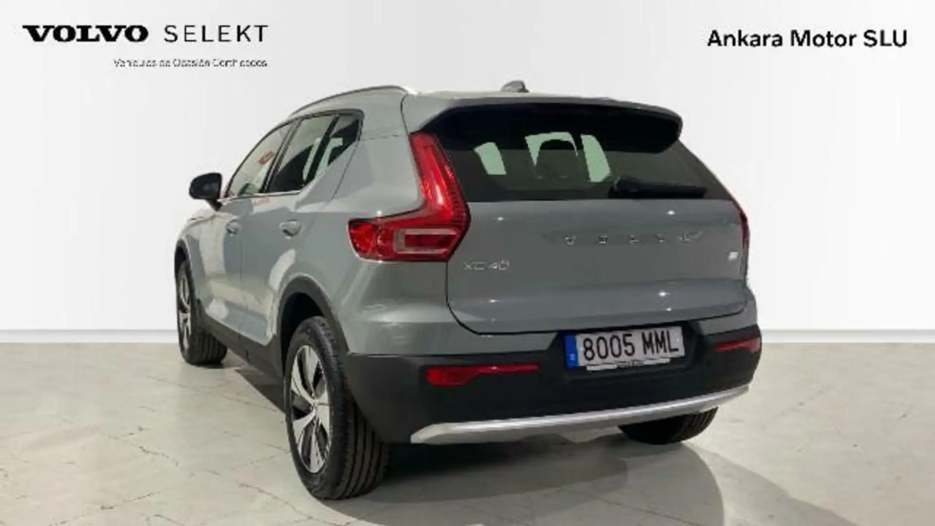 Volvo XC40 Recharge Core, T4 plug-in hybrid,Eléctrico/Gasoli Gris - 2