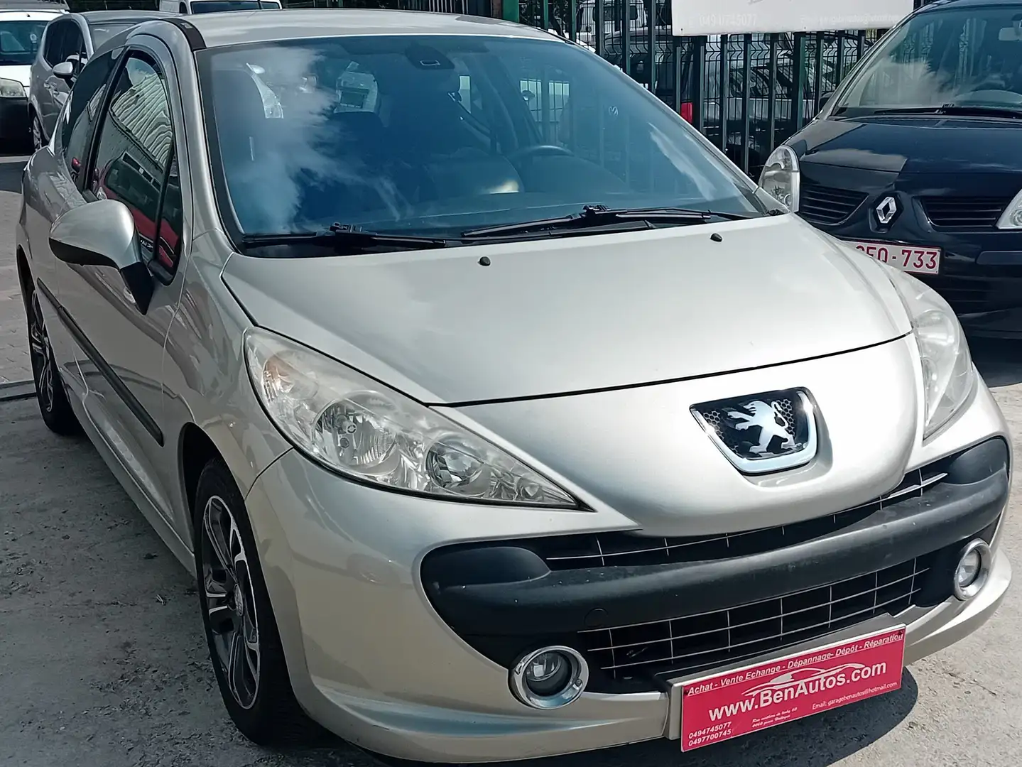 Peugeot 207 1.6 HDi Sporty Grijs - 1