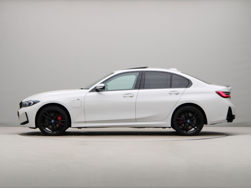 BMW 320 3 Serie 320e — photo 11