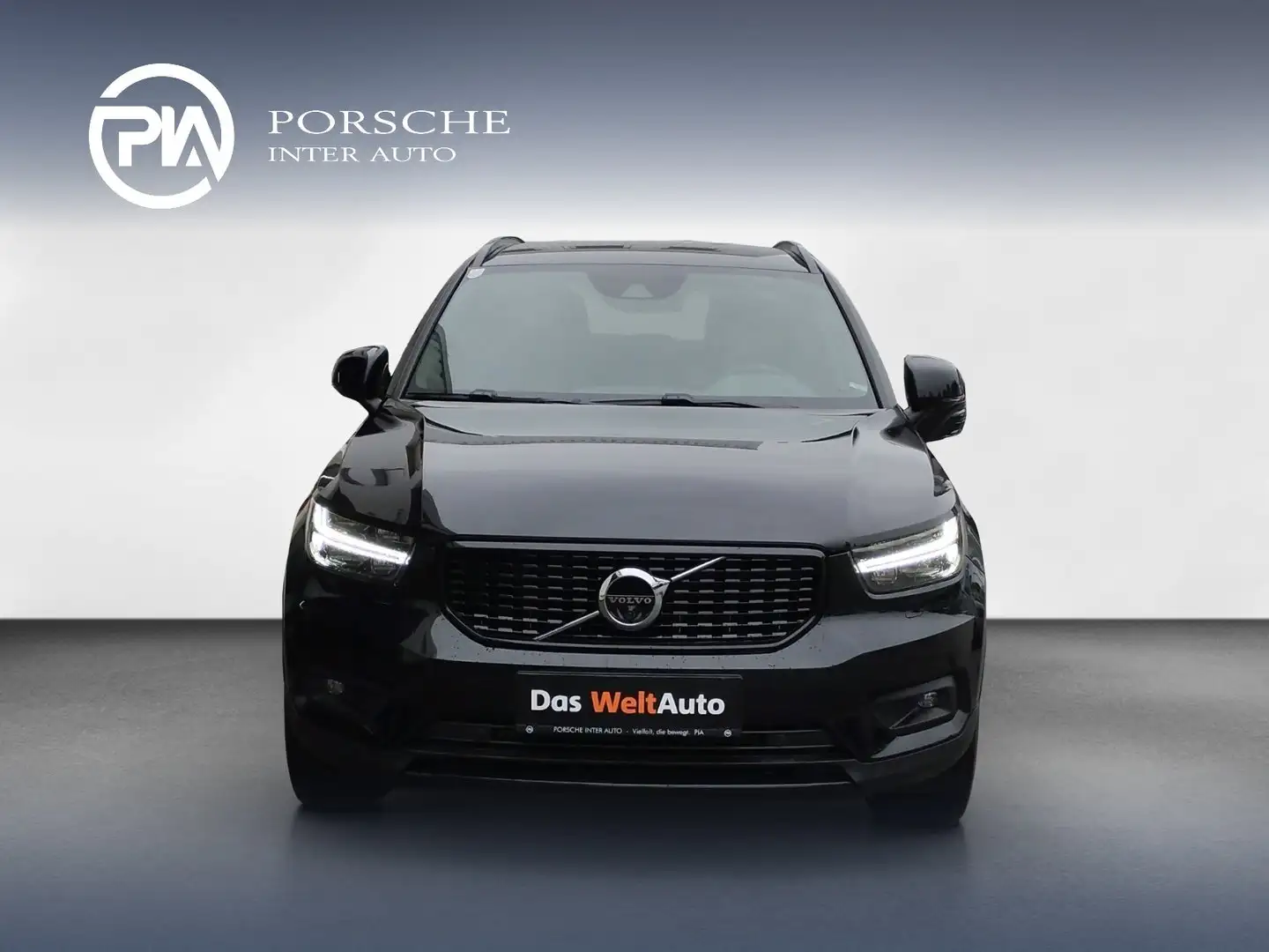 Volvo XC40 T2 R-Design Schwarz - 2