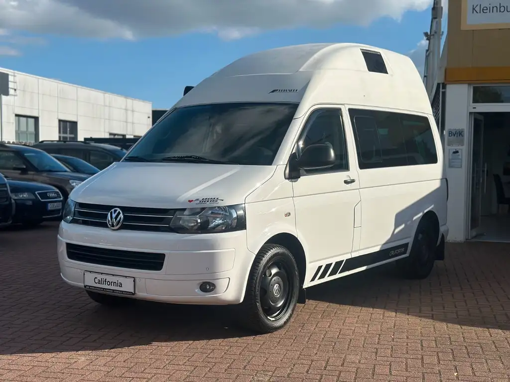 Volkswagen T5 California 2012 из Европы — купить под ключ